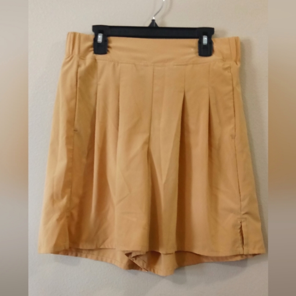 Flowy shorts